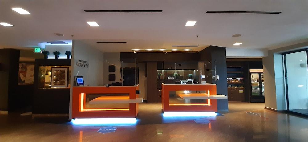 Courtyard By Marriott San Salvador Hotel Екстериор снимка