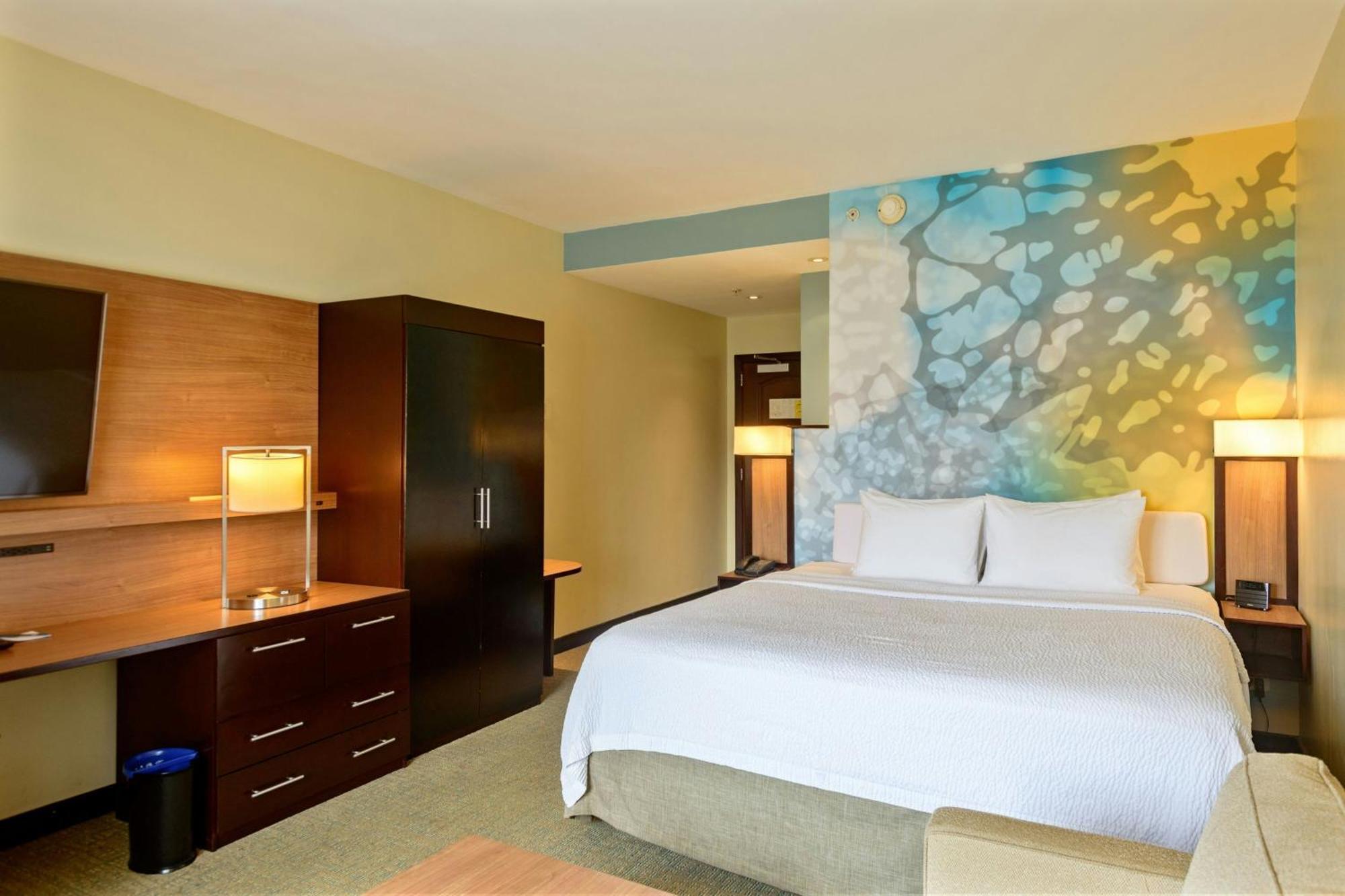 Courtyard By Marriott San Salvador Hotel Екстериор снимка