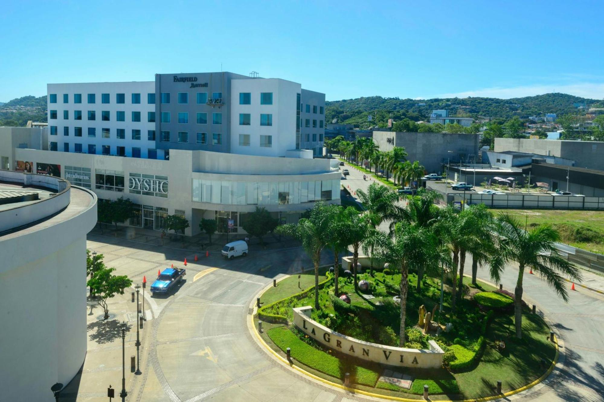 Courtyard By Marriott San Salvador Hotel Екстериор снимка